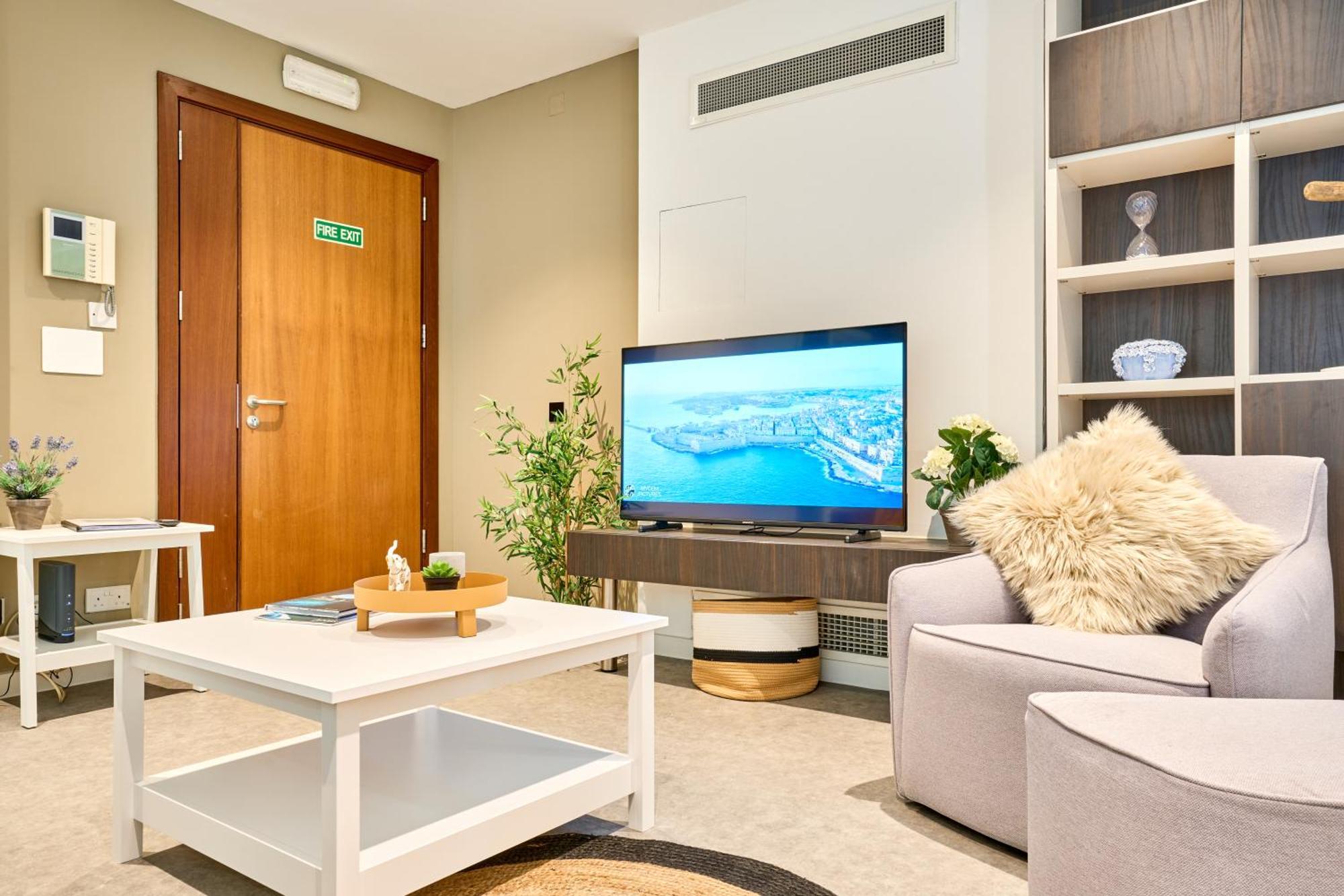 公寓 Stylish In Tigne Point Sliema